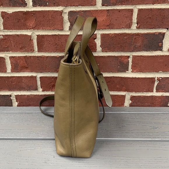 Madewell Zip-Top Transport Crossbody Bag with Stripe - Picture 4 of 11